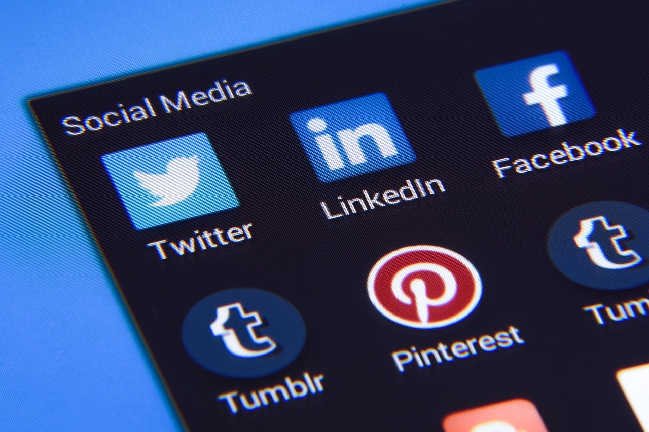 Hoe gebruik je sociale media om een baan te vinden?